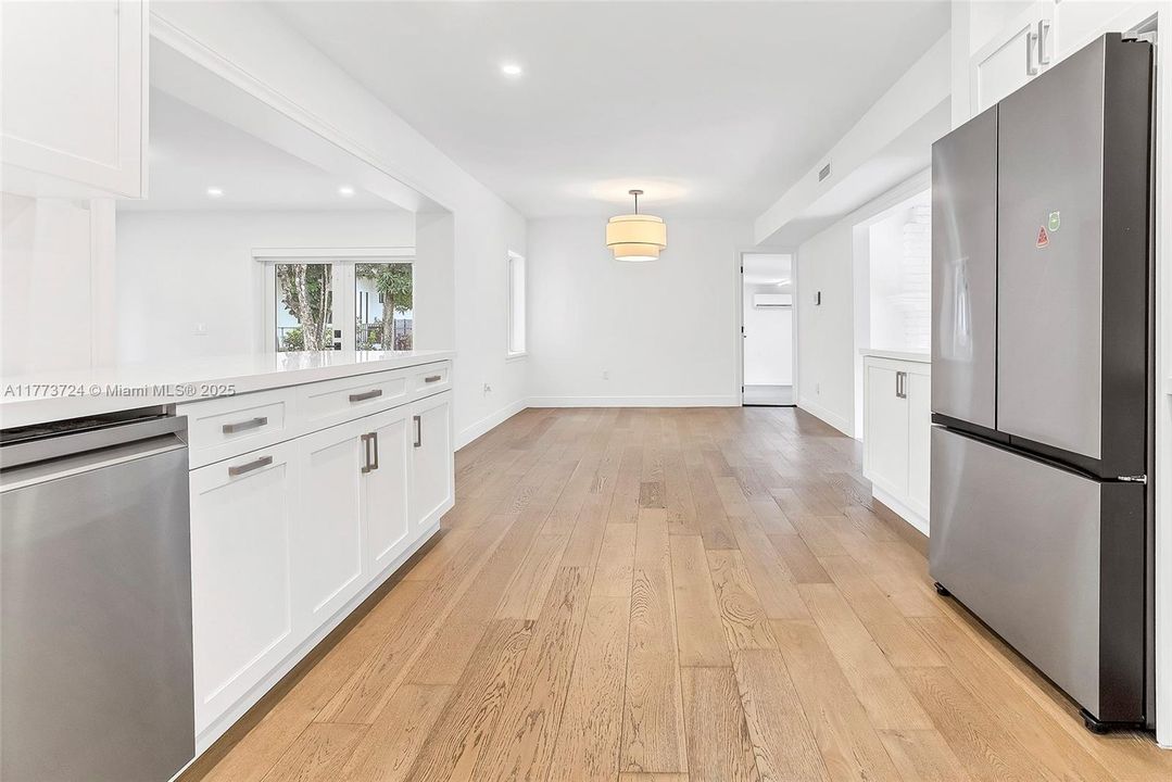 Recently Rented: $6,700 (3 beds, 2 baths, 2172 Square Feet)