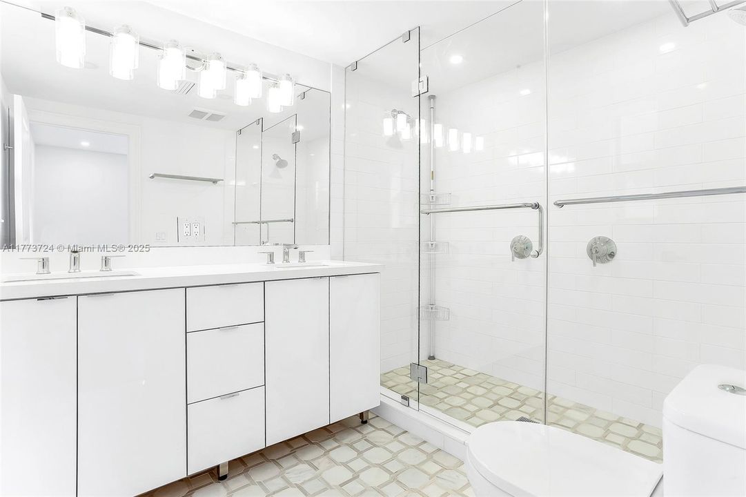 Recently Rented: $6,700 (3 beds, 2 baths, 2172 Square Feet)