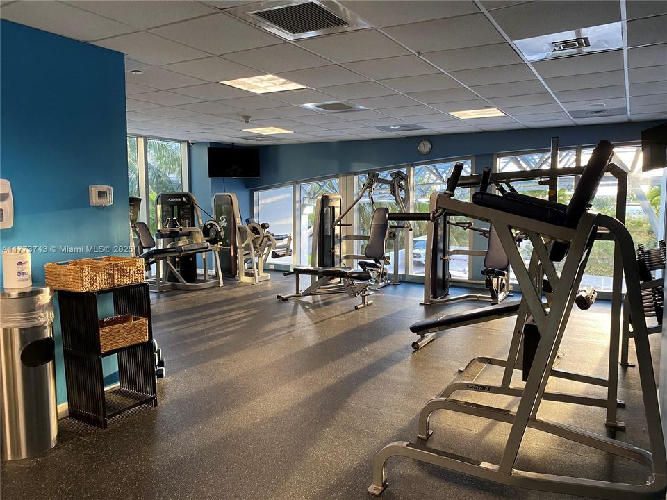 Recently Sold: $628,900 (1 beds, 1 baths, 688 Square Feet)