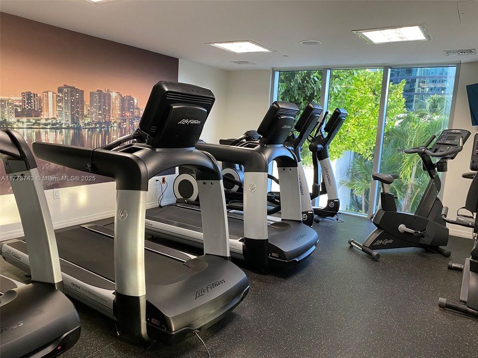 Recently Sold: $628,900 (1 beds, 1 baths, 688 Square Feet)