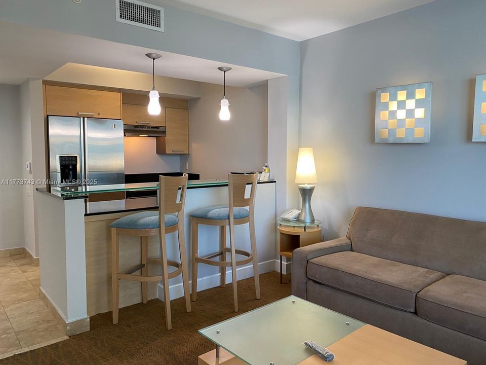 Recently Sold: $628,900 (1 beds, 1 baths, 688 Square Feet)