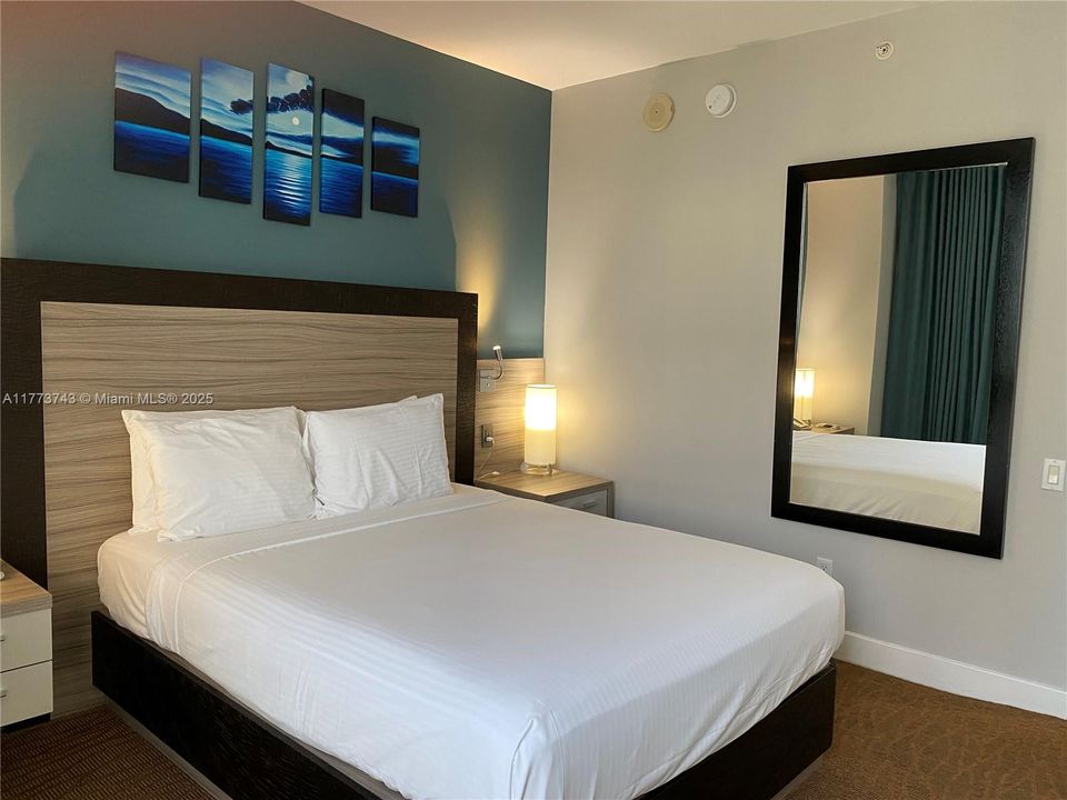 Recently Sold: $628,900 (1 beds, 1 baths, 688 Square Feet)