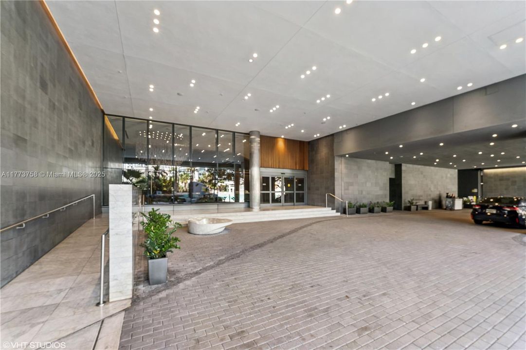 最近租的: $6,150 (2 贝兹, 2 浴室, 1383 平方英尺)