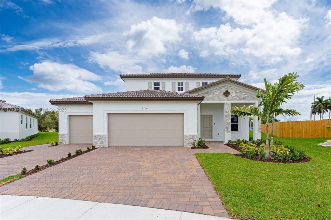 Active With Contract: $4,600 (5 beds, 3 baths, 3105 Square Feet)