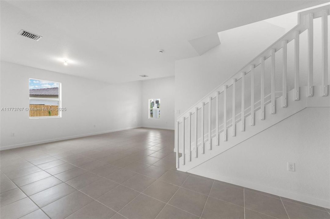 Active With Contract: $4,600 (5 beds, 3 baths, 3105 Square Feet)