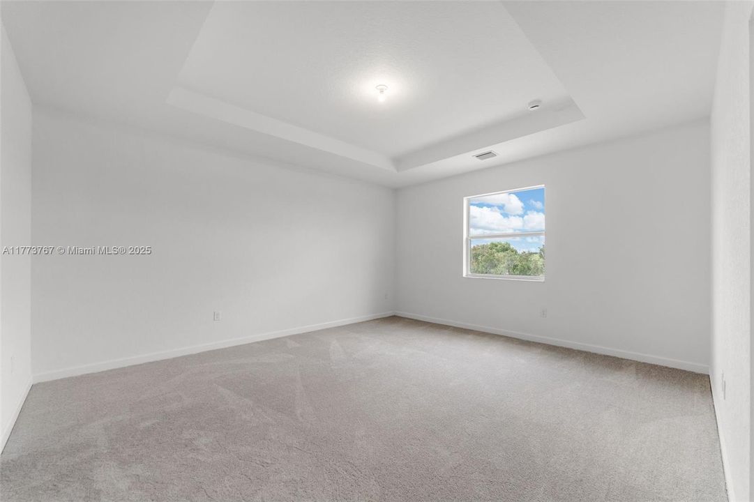 Active With Contract: $4,600 (5 beds, 3 baths, 3105 Square Feet)