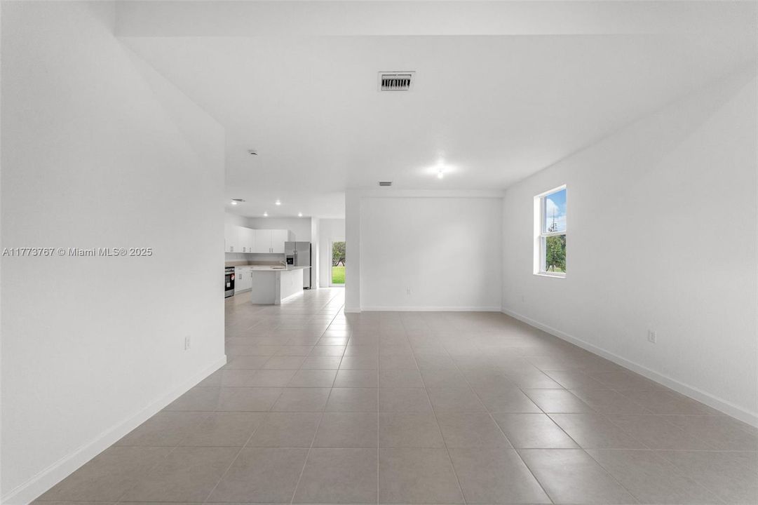 Active With Contract: $4,600 (5 beds, 3 baths, 3105 Square Feet)