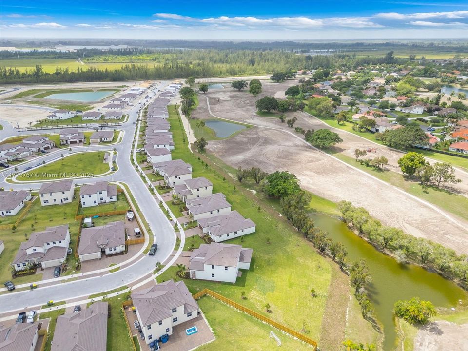 Active With Contract: $4,600 (5 beds, 3 baths, 3105 Square Feet)