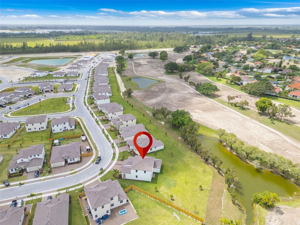 Active With Contract: $4,600 (5 beds, 3 baths, 3105 Square Feet)