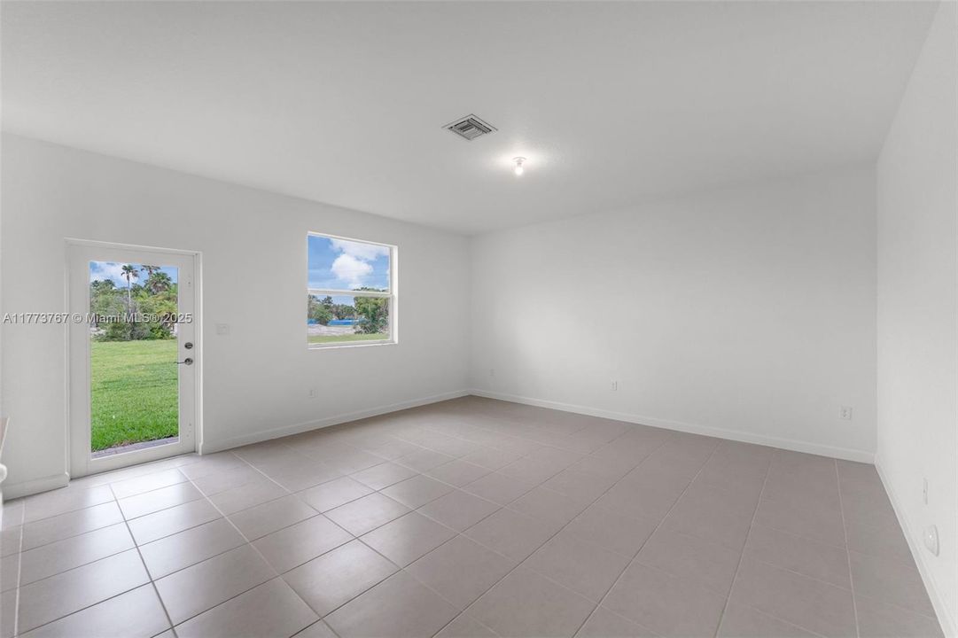 Active With Contract: $4,600 (5 beds, 3 baths, 3105 Square Feet)