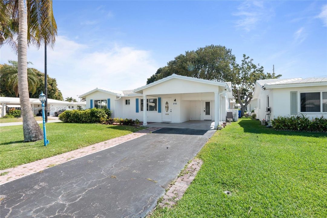 Recently Sold: $290,000 (2 beds, 2 baths, 1331 Square Feet)