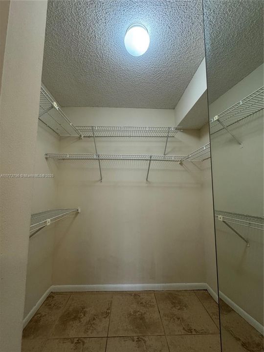 最近租的: $2,100 (2 贝兹, 2 浴室, 1099 平方英尺)