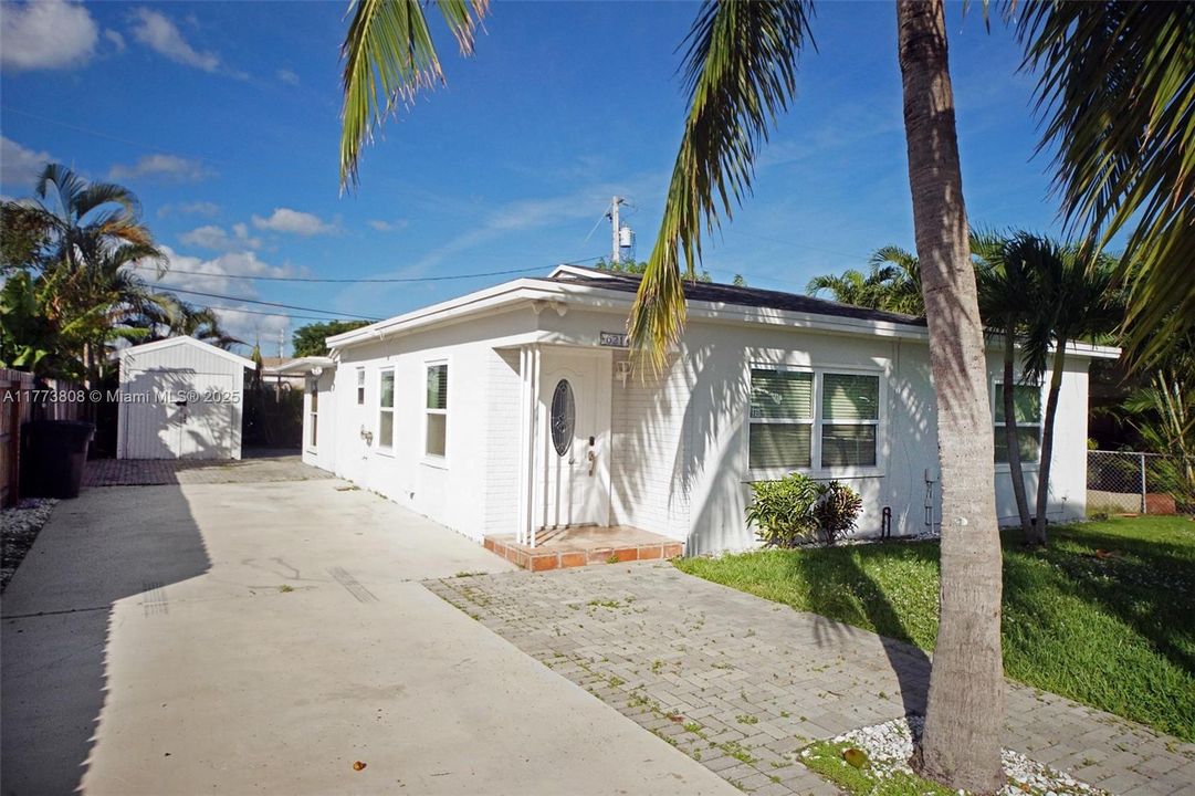 For Sale: $595,500 (3 beds, 2 baths, 0 Square Feet)