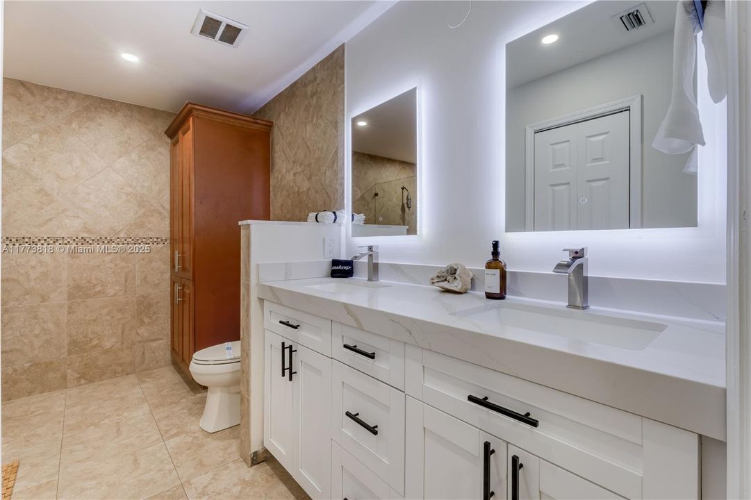 For Rent: $6,900 (4 beds, 2 baths, 2073 Square Feet)