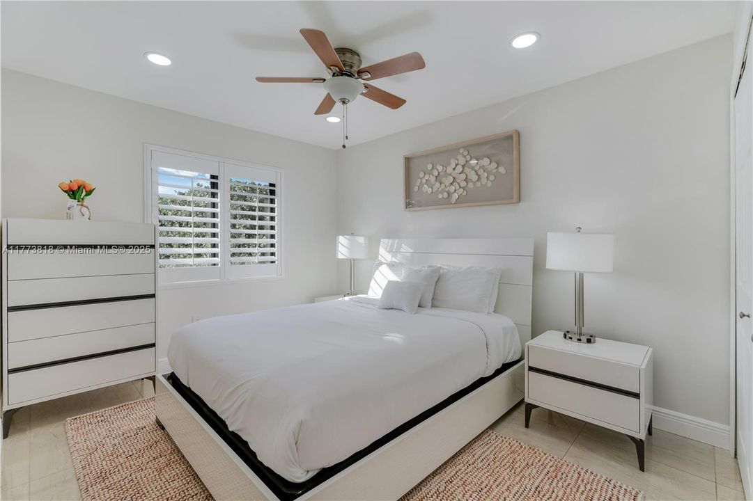 For Rent: $6,900 (4 beds, 2 baths, 2073 Square Feet)