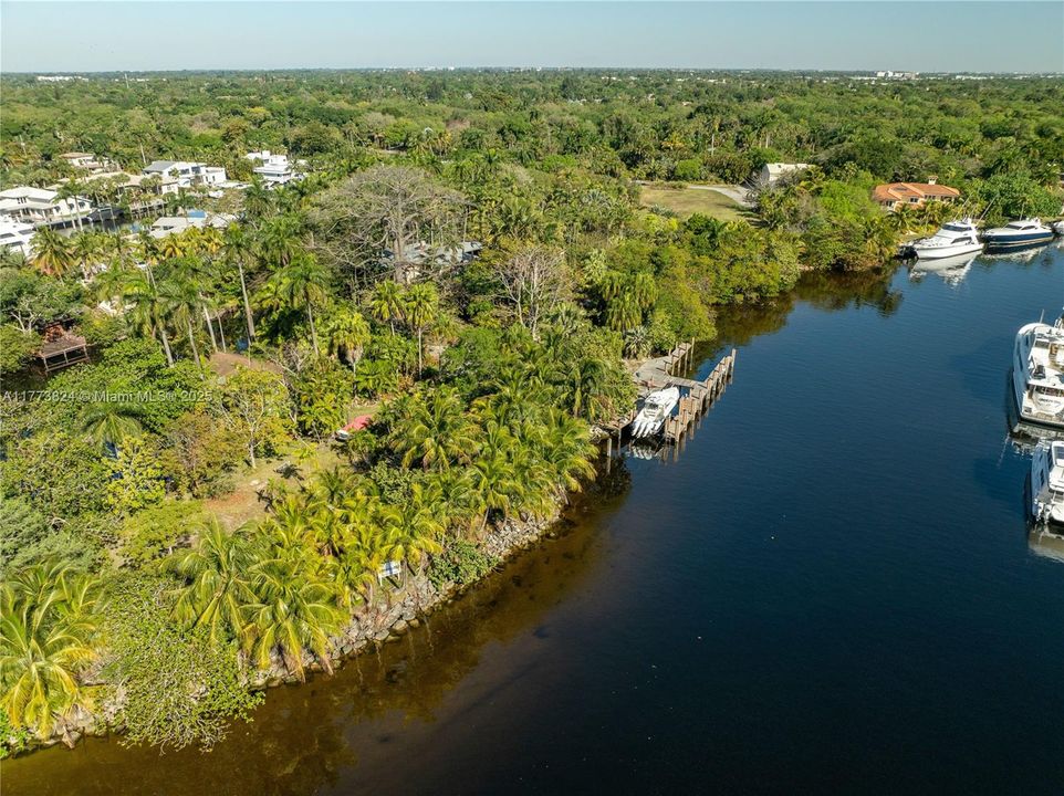 最近售出: $9,000,000 (7.20 acres)