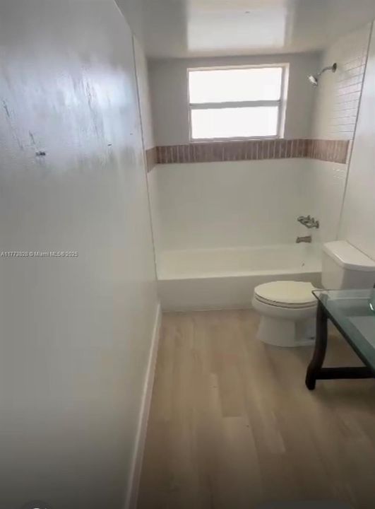 最近租的: $2,100 (2 贝兹, 2 浴室, 0 平方英尺)