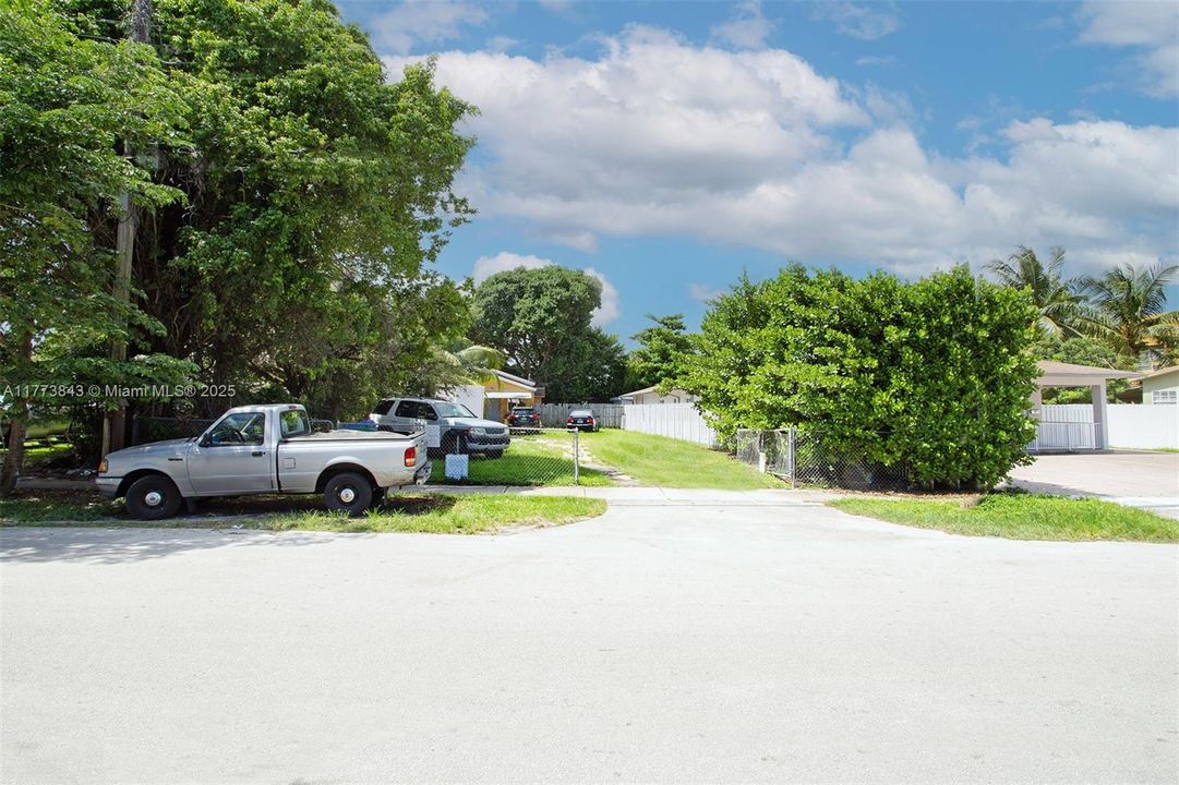 待售: $625,000 (2 贝兹, 2 浴室, 1232 平方英尺)