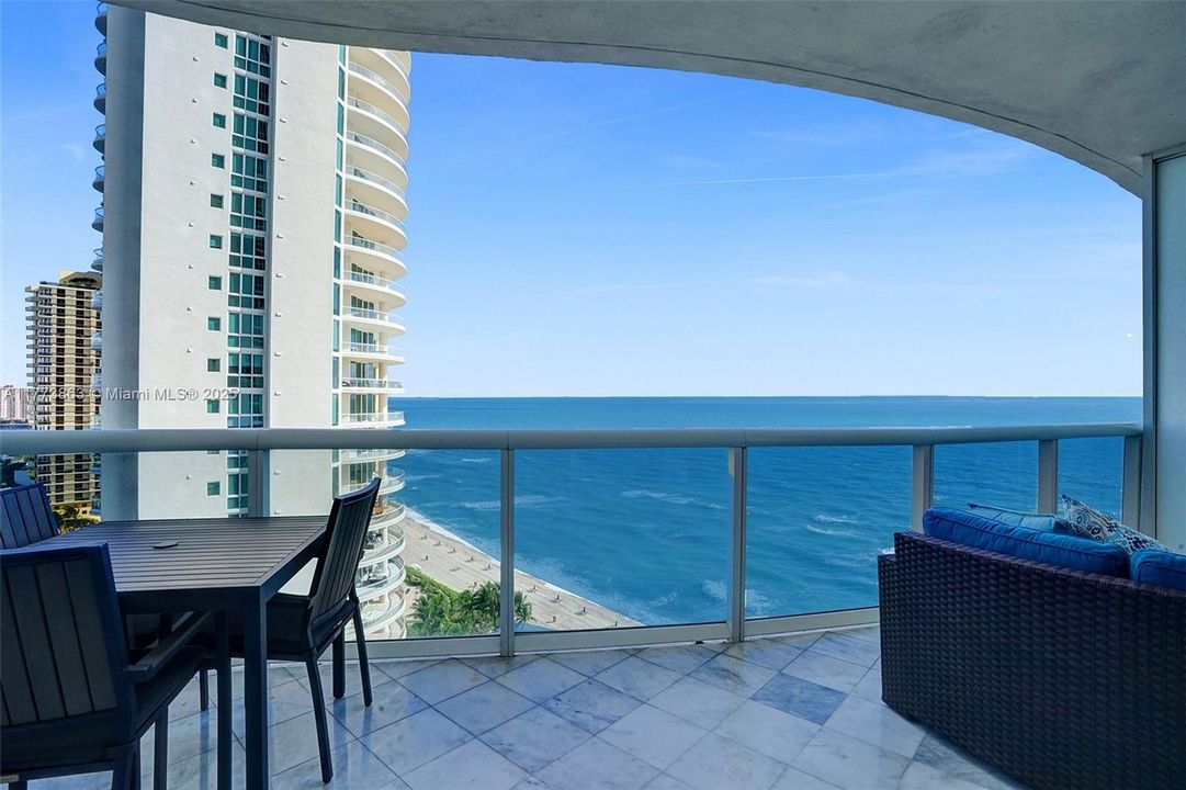 最近租的: $7,500 (3 贝兹, 3 浴室, 1962 平方英尺)