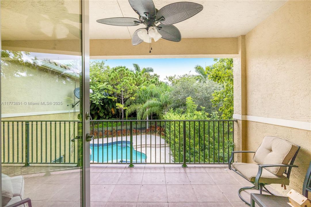 最近售出: $1,075,000 (6 贝兹, 5 浴室, 3976 平方英尺)