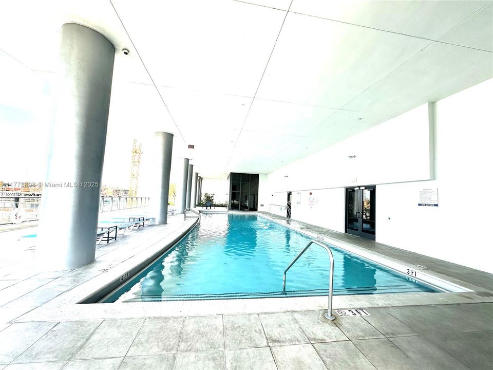 Recently Sold: $605,000 (2 beds, 2 baths, 1055 Square Feet)