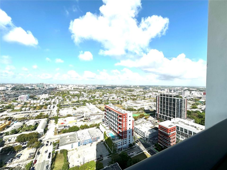 Recently Sold: $605,000 (2 beds, 2 baths, 1055 Square Feet)