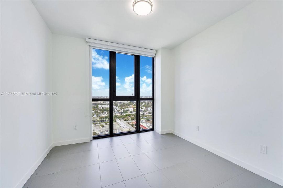 Recently Sold: $605,000 (2 beds, 2 baths, 1055 Square Feet)