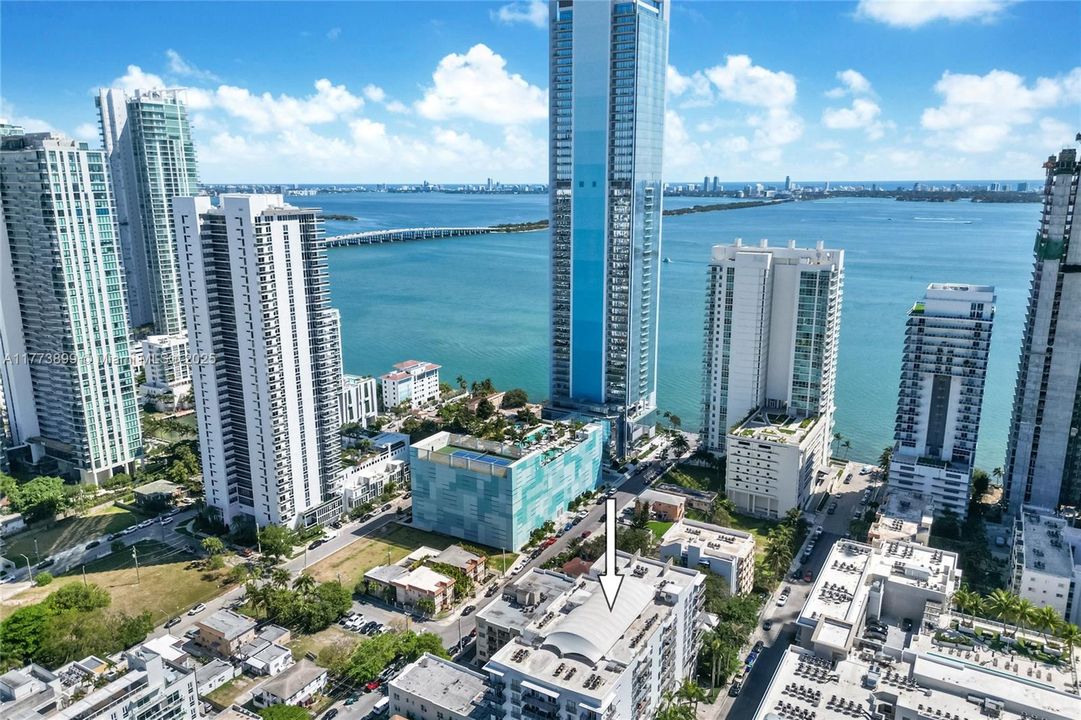 Recently Sold: $349,000 (1 beds, 1 baths, 822 Square Feet)