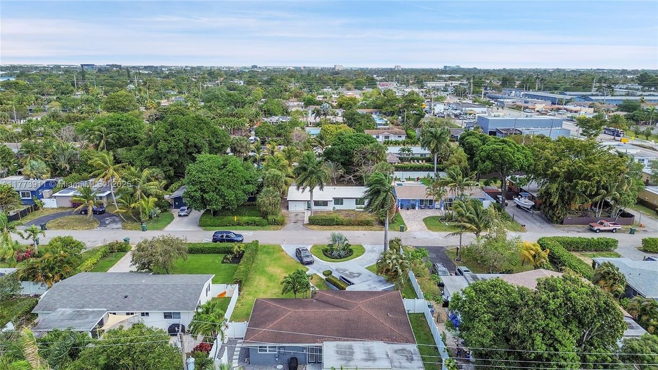 Vendido Recientemente: $665,000 (4 camas, 2 baños, 1756 Pies cuadrados)