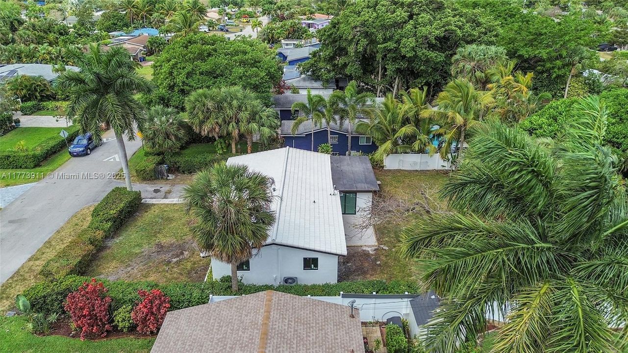 Vendido Recientemente: $665,000 (4 camas, 2 baños, 1756 Pies cuadrados)