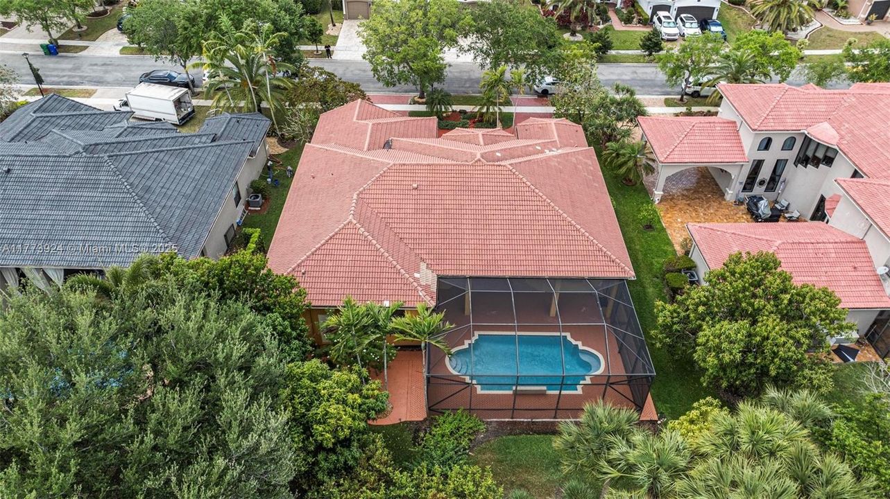 Vendido Recientemente: $1,150,000 (5 camas, 3 baños, 3061 Pies cuadrados)