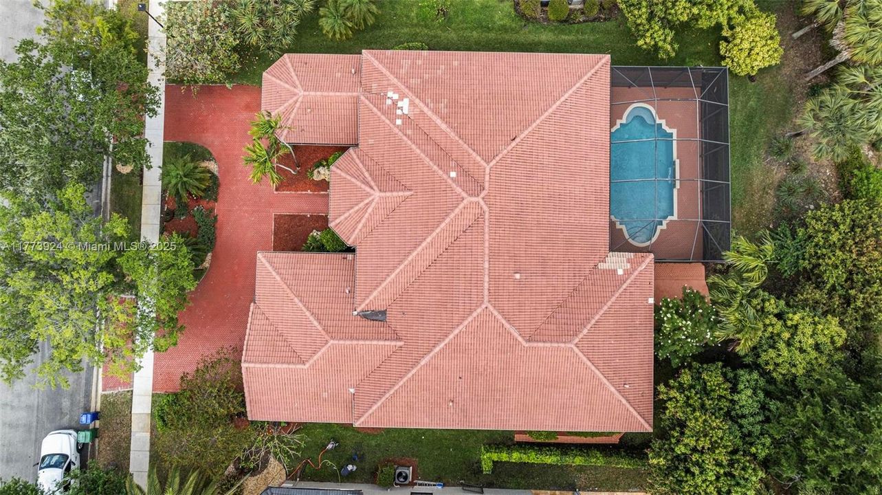 Vendido Recientemente: $1,150,000 (5 camas, 3 baños, 3061 Pies cuadrados)