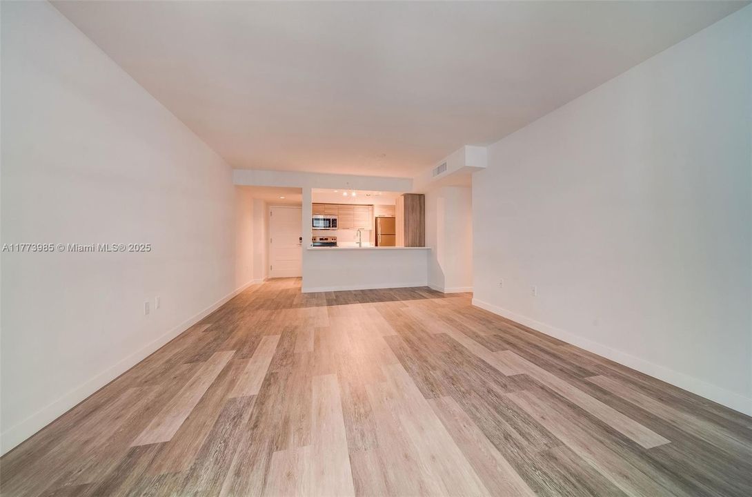 Recently Rented: $3,731 (2 beds, 2 baths, 1200 Square Feet)