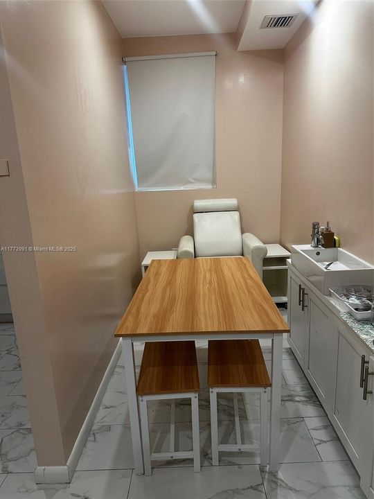 В аренду: $55 (0 спален, 0 ванн, 0 Квадратных фут)