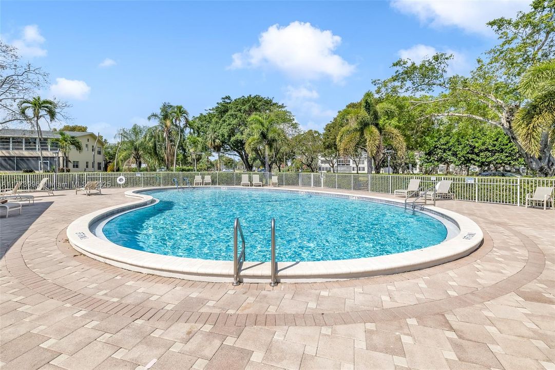 Recently Sold: $109,000 (1 beds, 1 baths, 738 Square Feet)