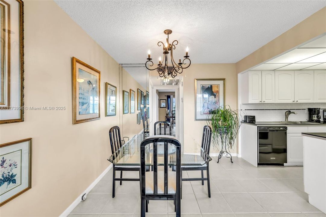 Recently Sold: $109,000 (1 beds, 1 baths, 738 Square Feet)