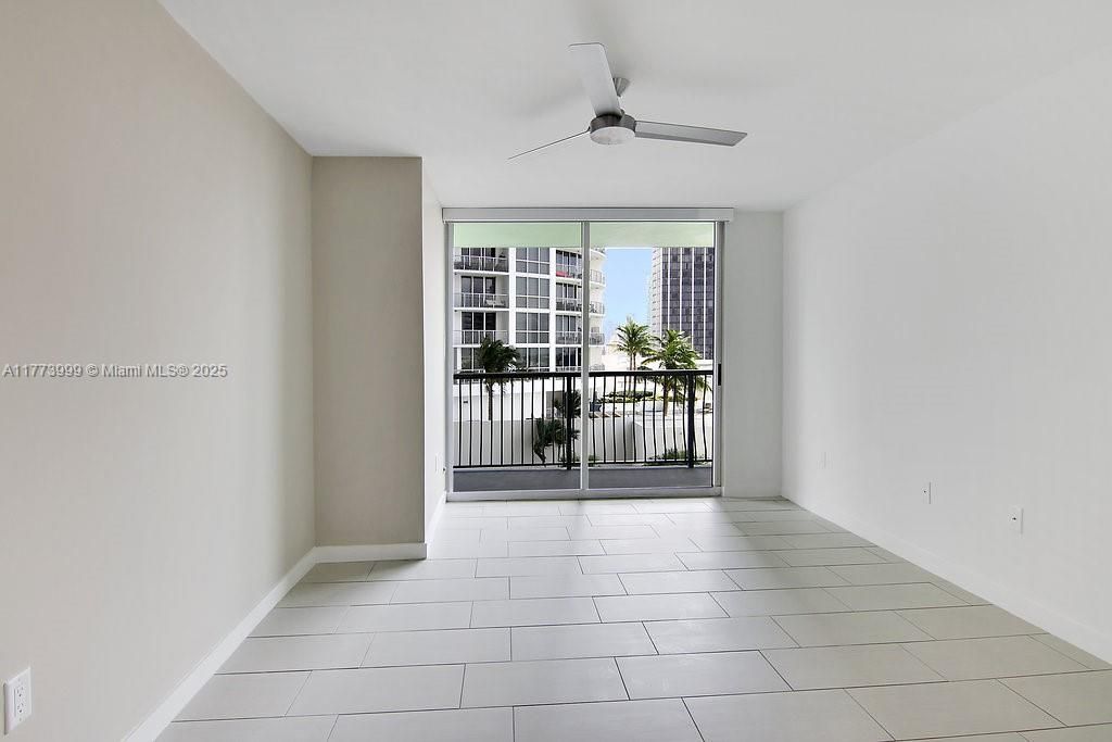 Recently Rented: $3,894 (2 beds, 2 baths, 1246 Square Feet)