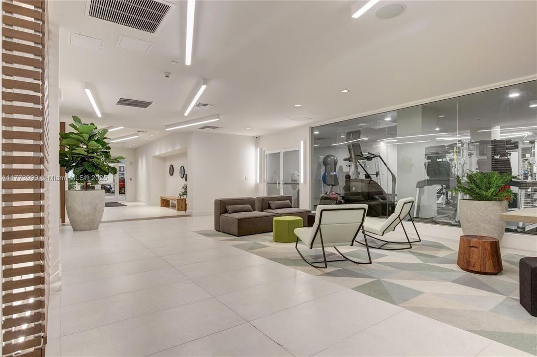 Recently Rented: $3,894 (2 beds, 2 baths, 1246 Square Feet)