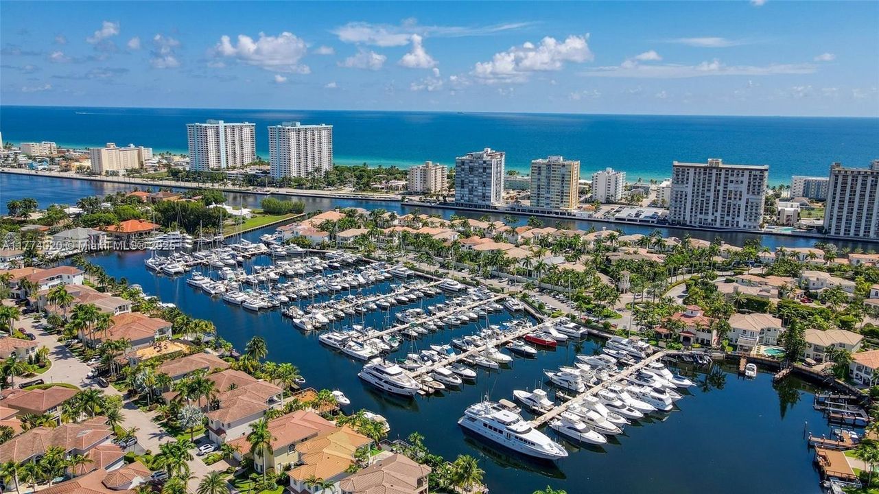 Recientemente alquilado: $6,200 (3 camas, 3 baños, 2090 Pies cuadrados)