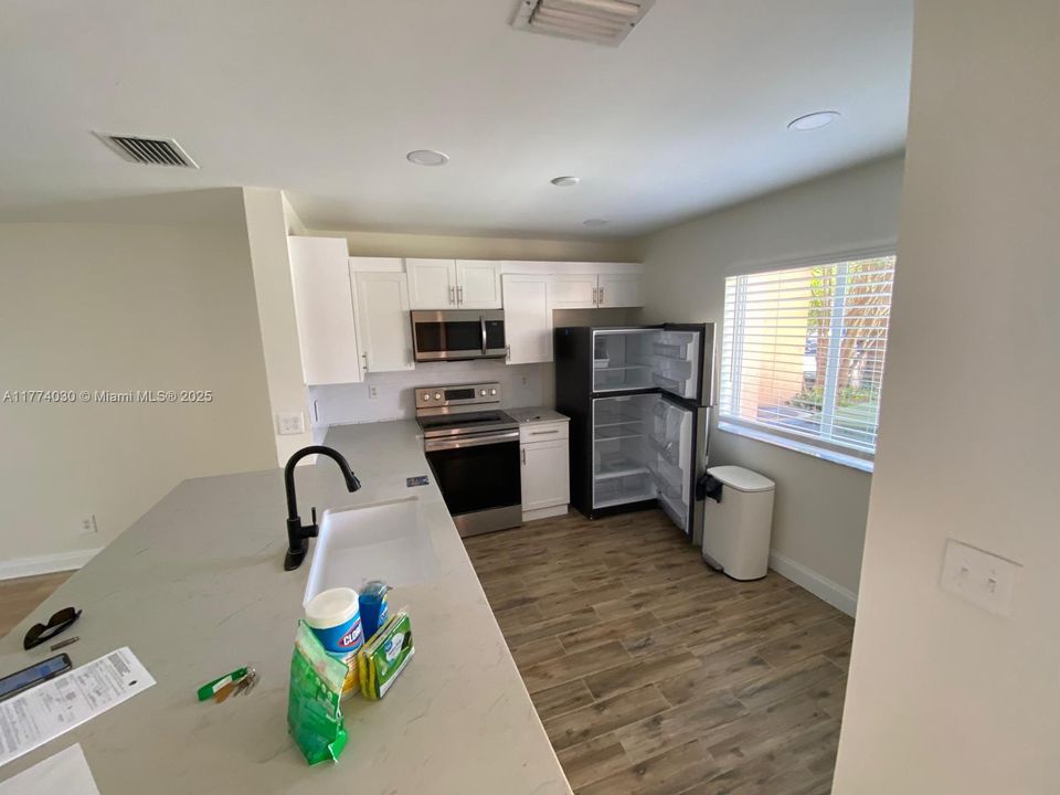 Vendido Recientemente: $359,900 (2 camas, 1 baños, 1114 Pies cuadrados)