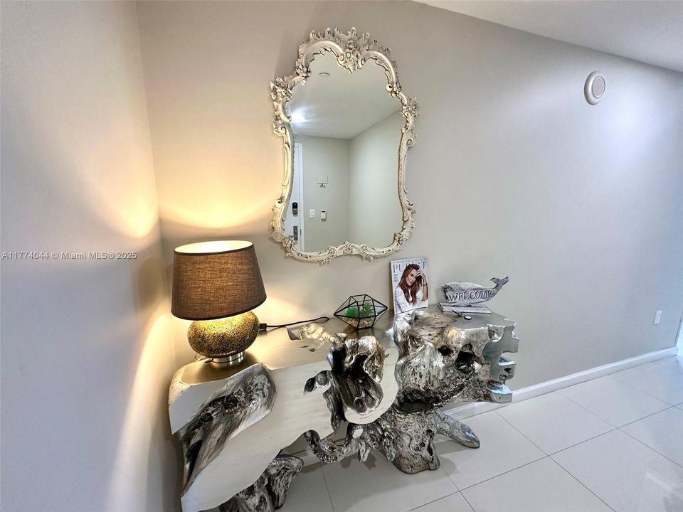 For Sale: $1,295,000 (2 beds, 2 baths, 1459 Square Feet)