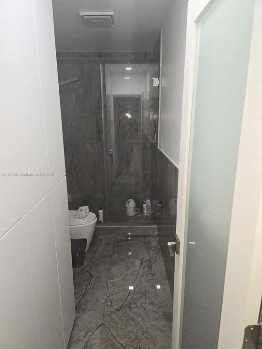 Vendido Recientemente: $650,000 (5 camas, 4 baños, 1378 Pies cuadrados)