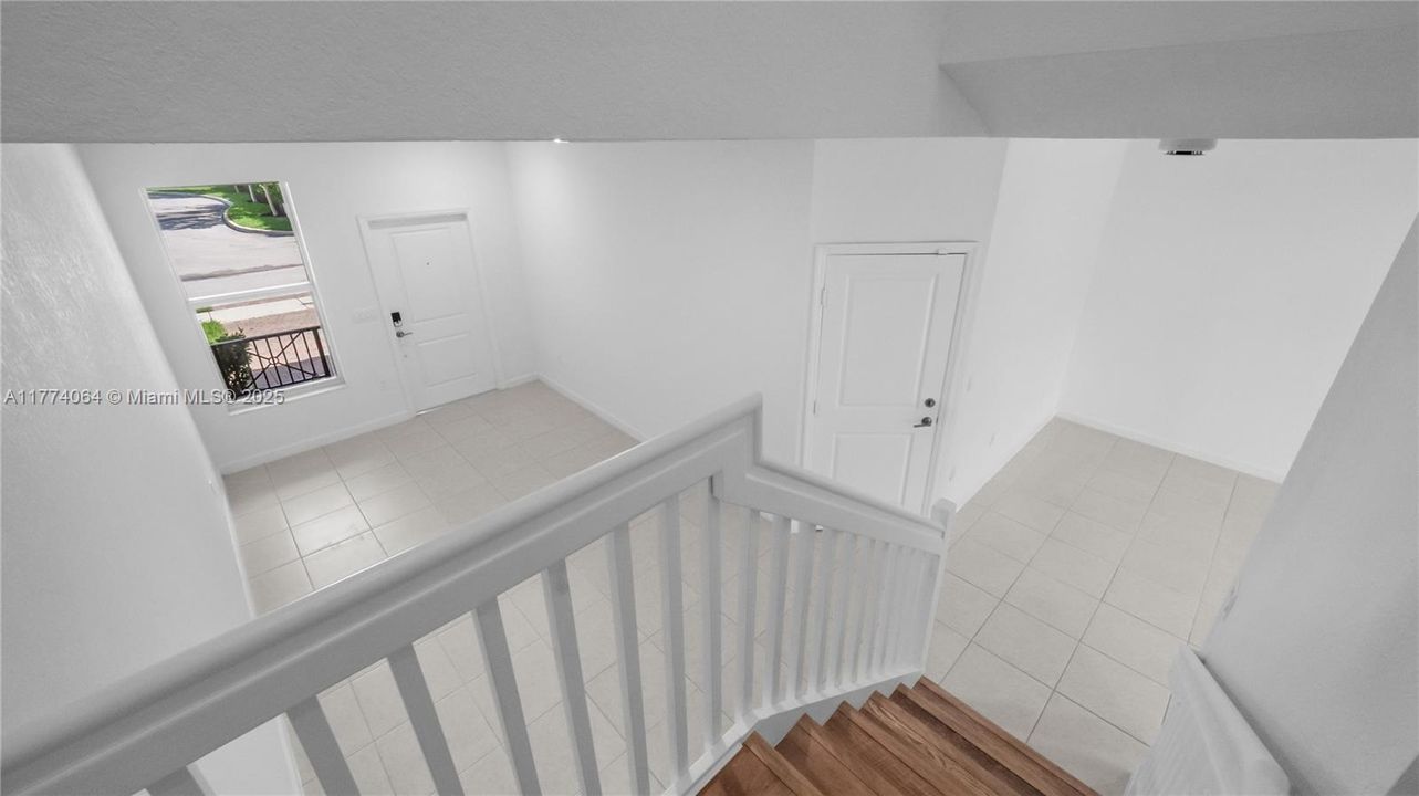 En Venta: $538,900 (3 camas, 2 baños, 1636 Pies cuadrados)