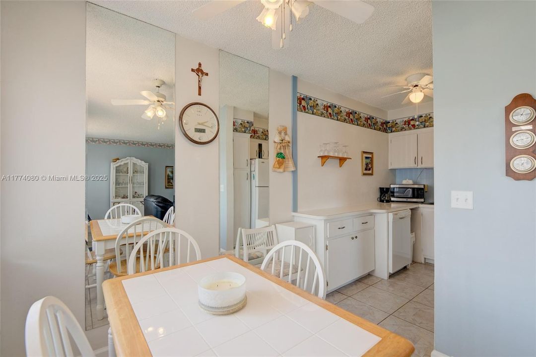 Recently Sold: $149,900 (2 beds, 1 baths, 848 Square Feet)