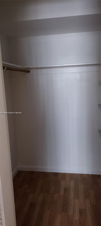 Recently Rented: $2,700 (2 beds, 2 baths, 977 Square Feet)