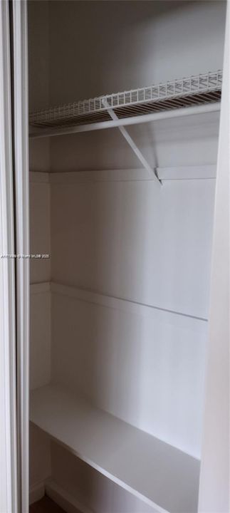 Recently Rented: $2,700 (2 beds, 2 baths, 977 Square Feet)