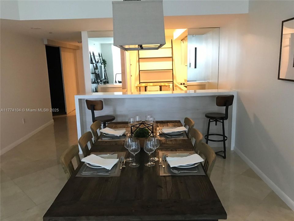 Recently Rented: $6,000 (3 beds, 3 baths, 1841 Square Feet)