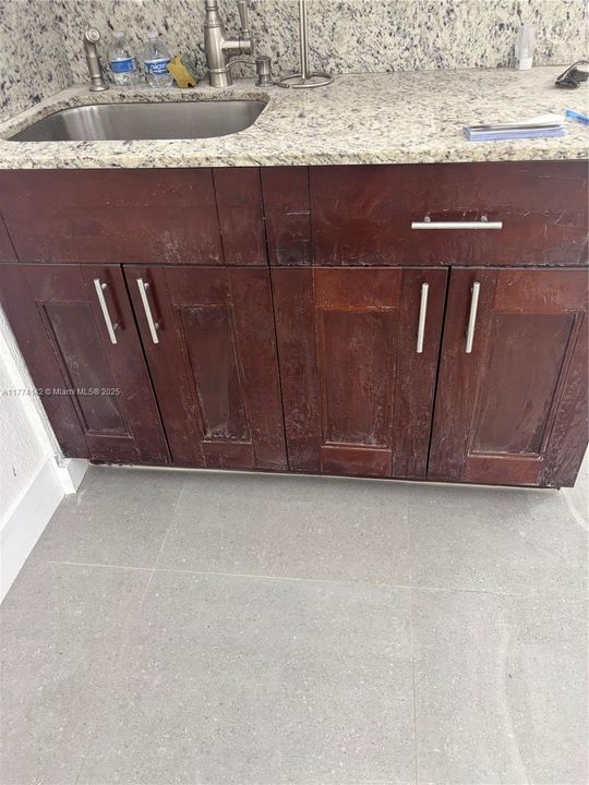 最近租的: $2,200 (0 贝兹, 0 浴室, 0 平方英尺)