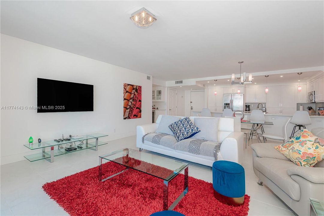 Recently Rented: $3,500 (2 beds, 2 baths, 1334 Square Feet)