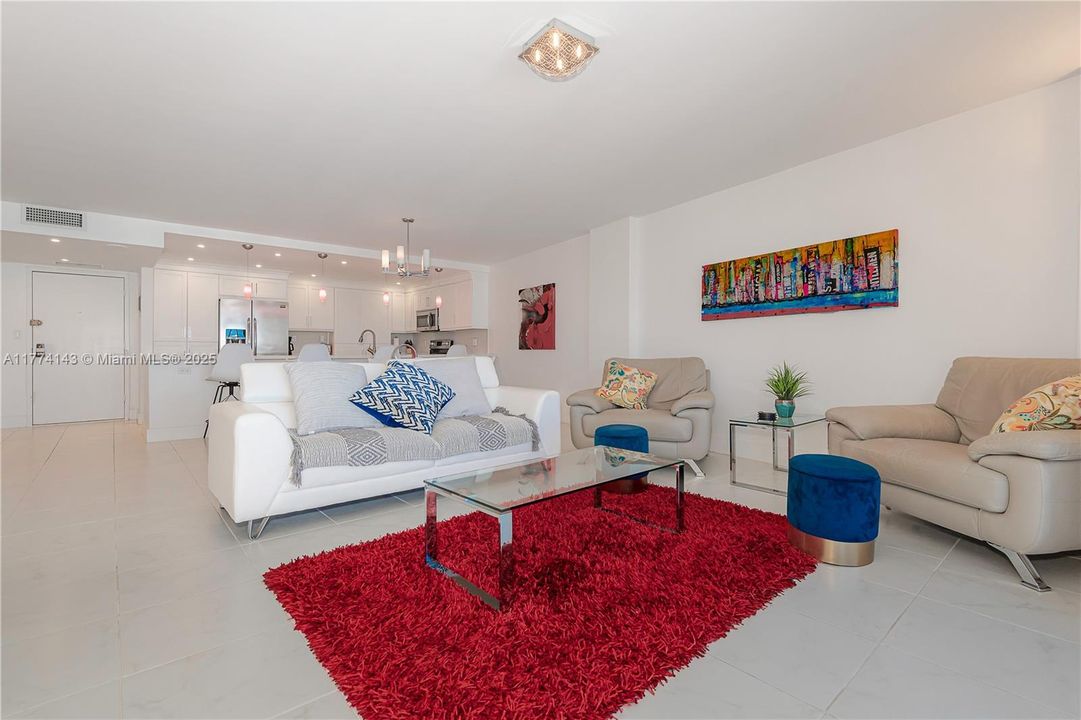 Recently Rented: $3,500 (2 beds, 2 baths, 1334 Square Feet)